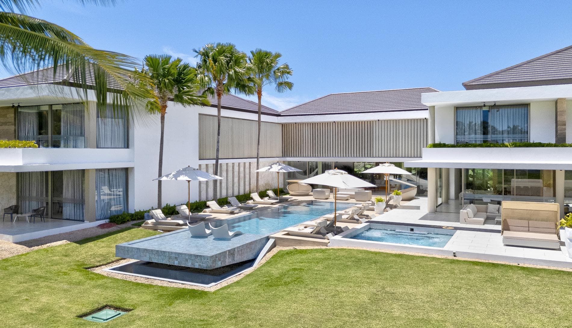 Royale Estate