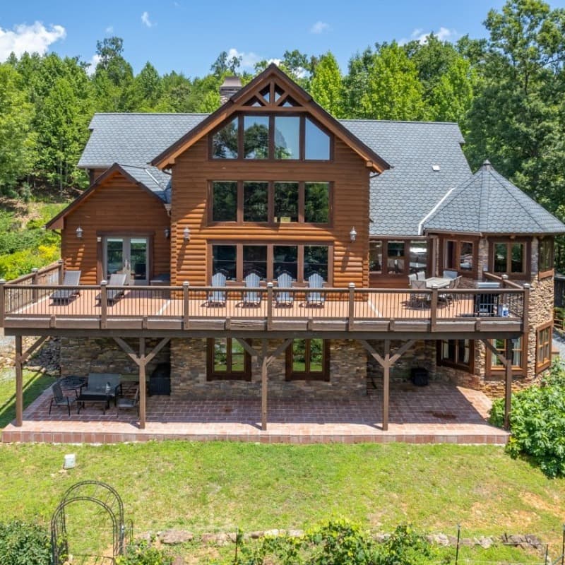 Chateau Laurel
