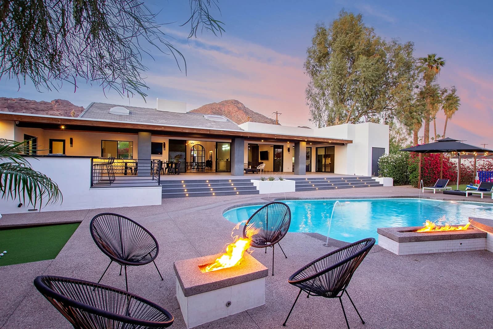 Camelback Manor